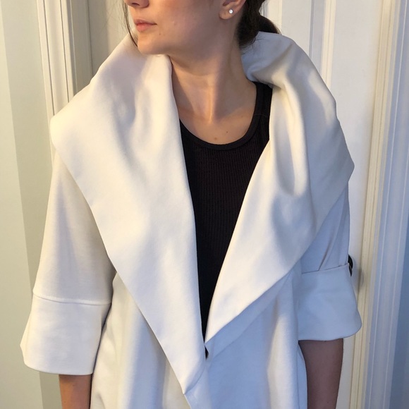 White jacket - Picture 1 of 6